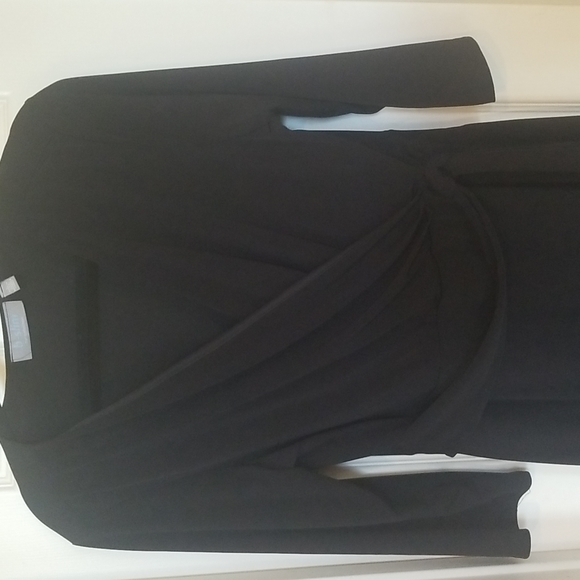 Black V-neck Side Tie Long Sleeved Dress - Picture 2 of 5